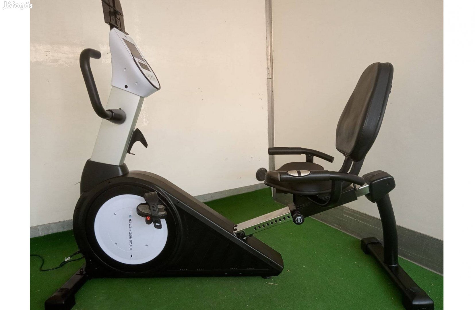 ,S17, Fekvő, háttámlás szobakerékpár, szobabicikli, 150kg terhelés
