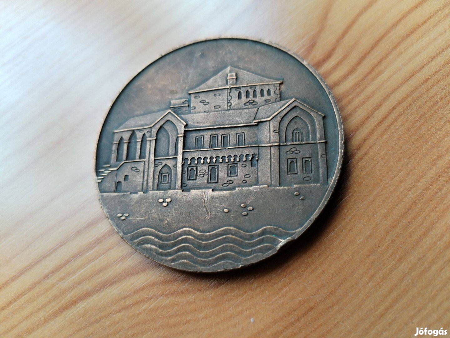 Tata városáért Kitüntető bronz plakett régi db