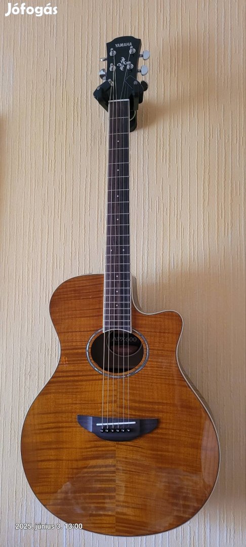 Új Yamaha  Apx 600 elektroakusztikus gitár