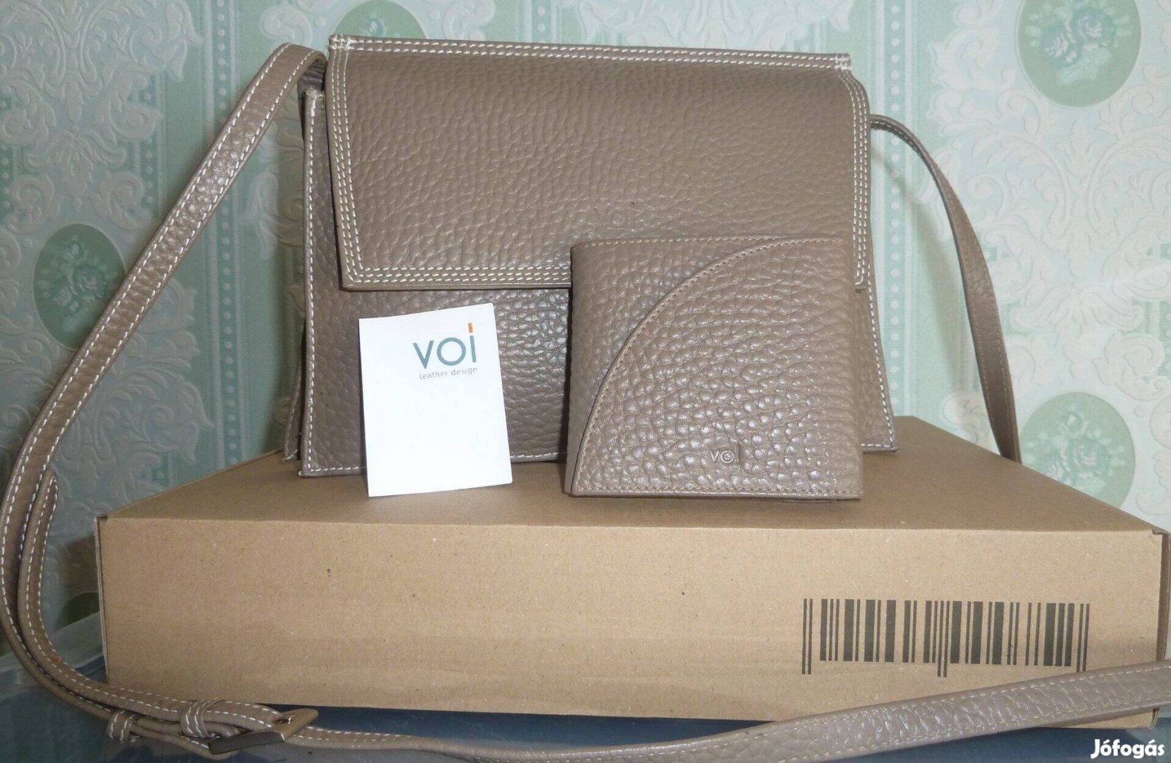 "Voi" Vadonat új, Cross-Body + Pénztárca Valódi bőr 30x20x7cm