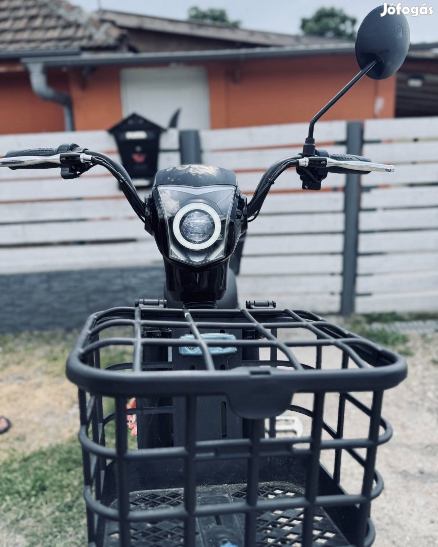 ? Eladó Z-Tech ZT-01 Laser Elektromos Robogó