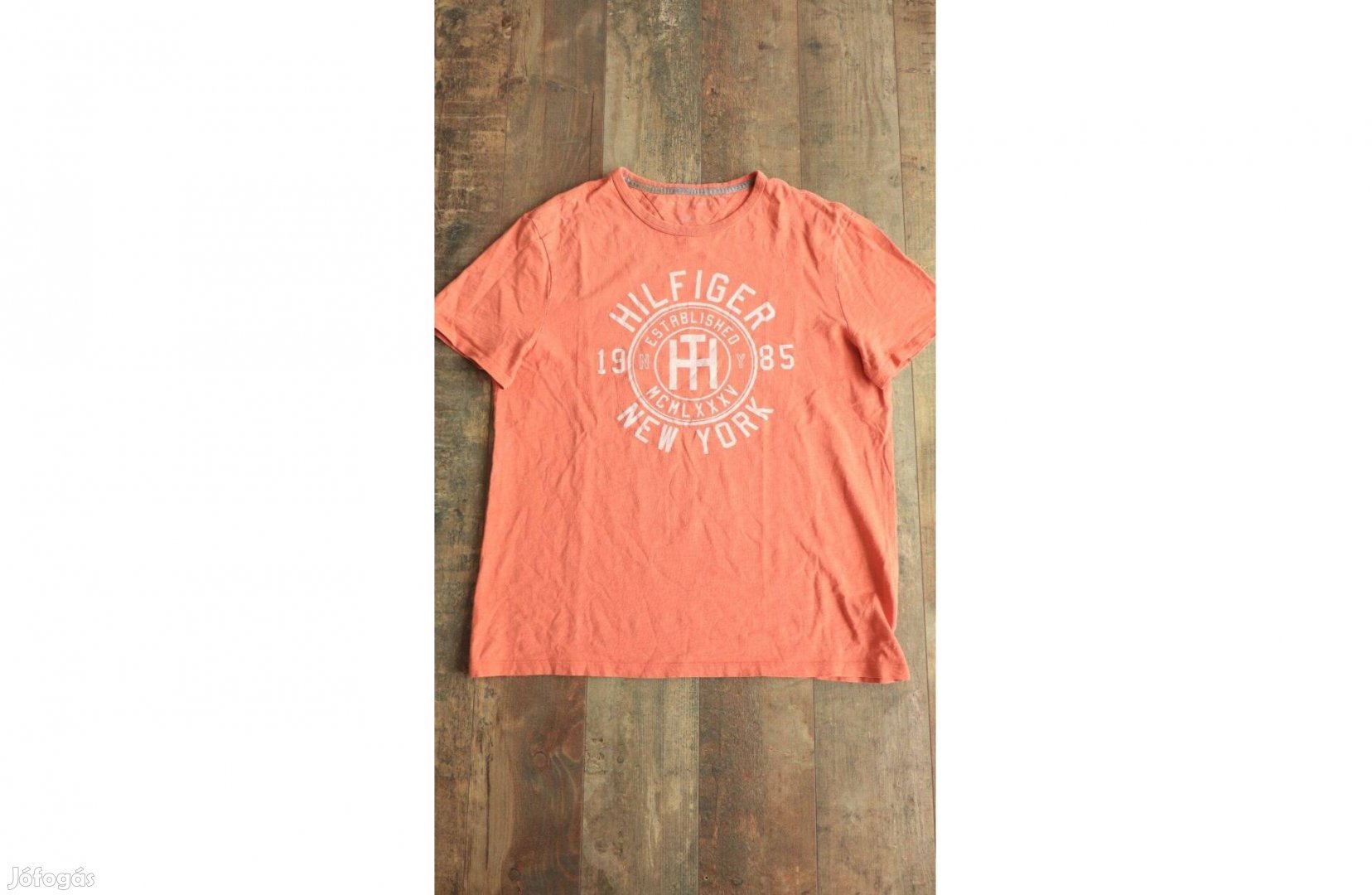 Tommy Hilfiger férfi póló, M-es méretben