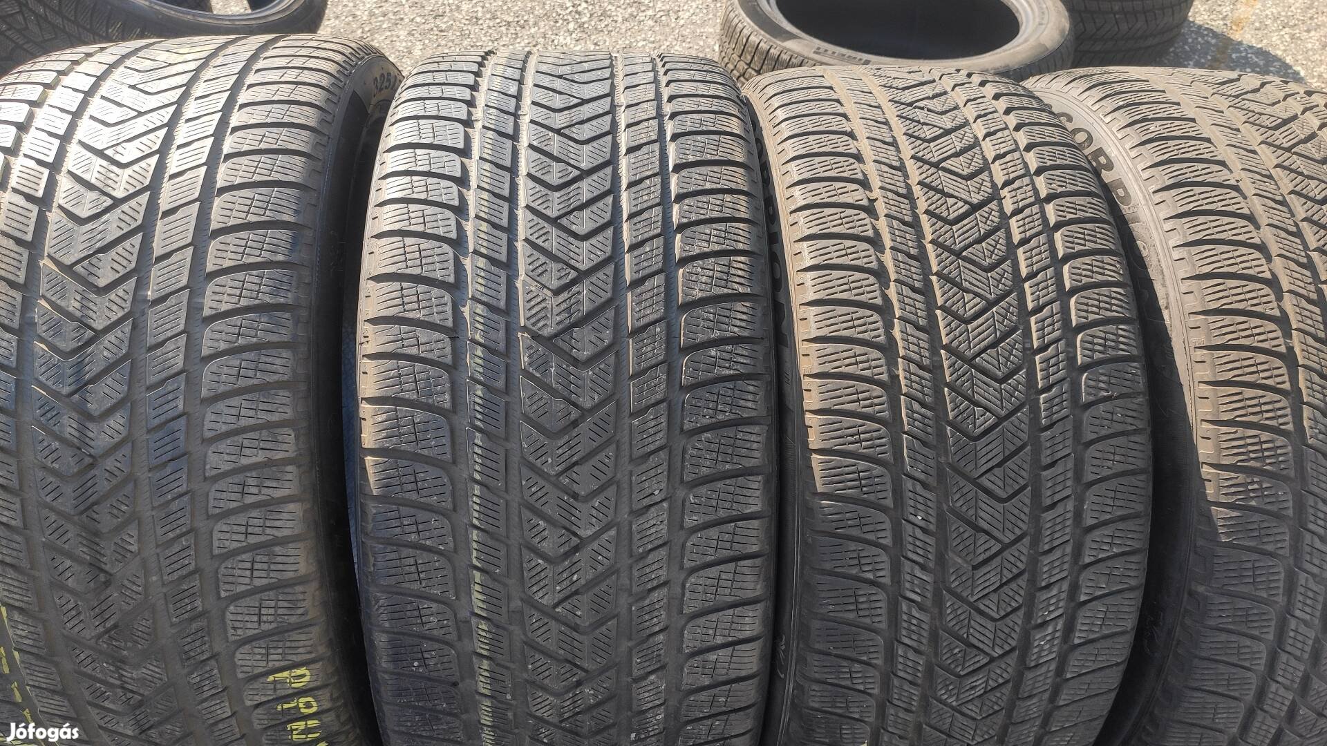 "  285/40R21 285/40 R21 285/40 21 téli