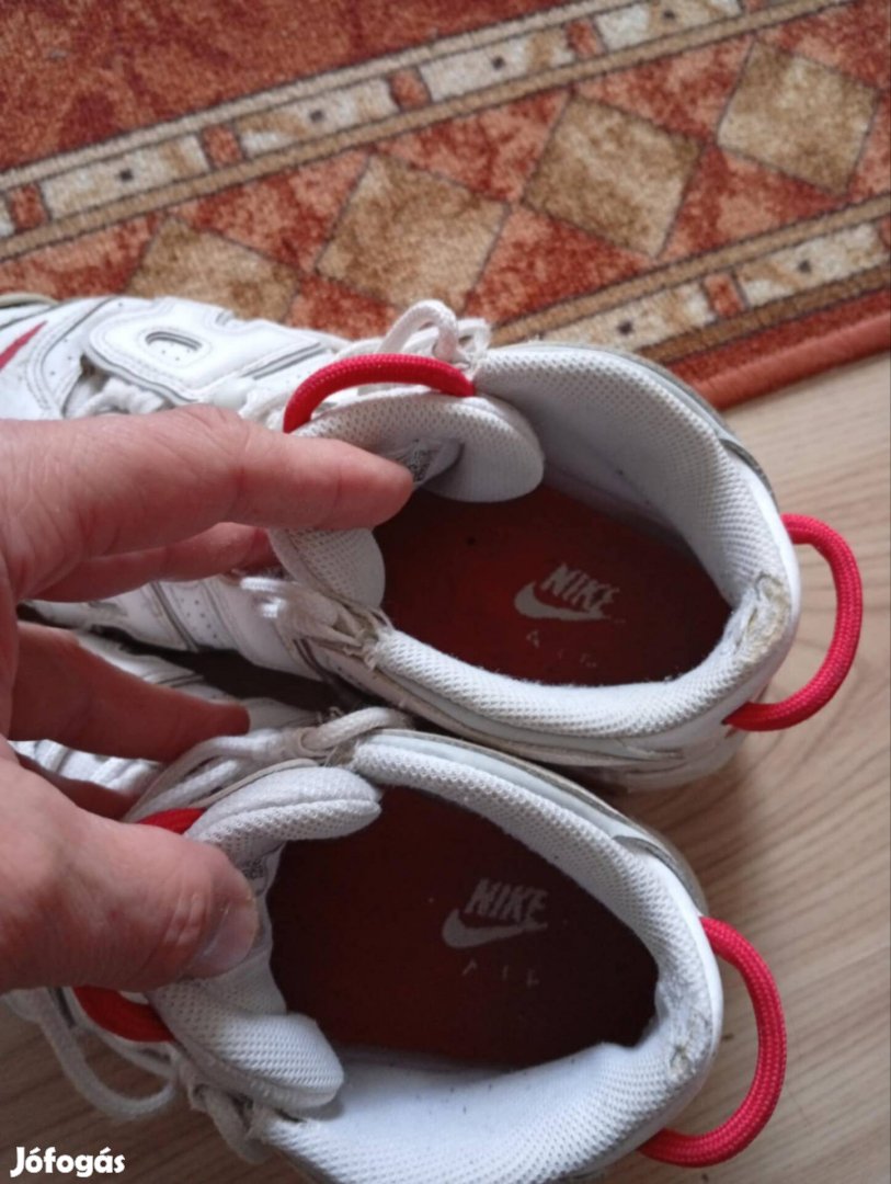 fájó szívvel sport Cipő kihasználatlanság veget megválnektöl