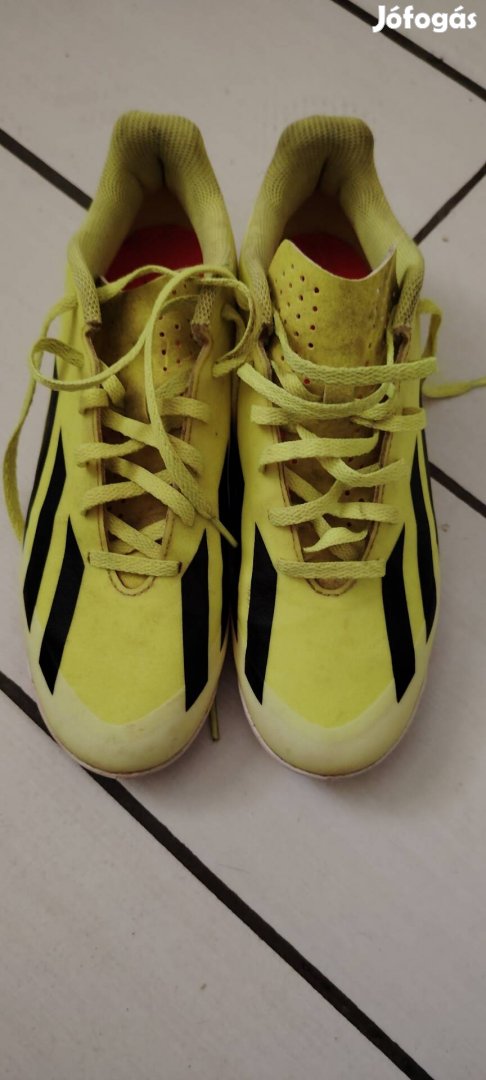 adidas focicipő 