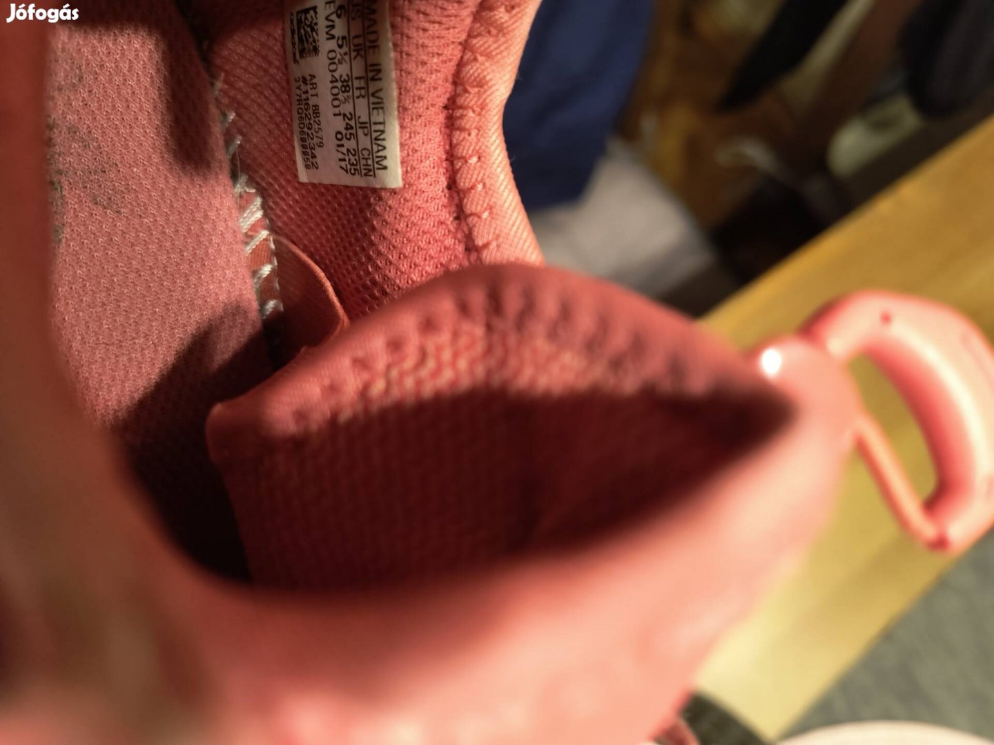 adidas női cipő (38,2/3)