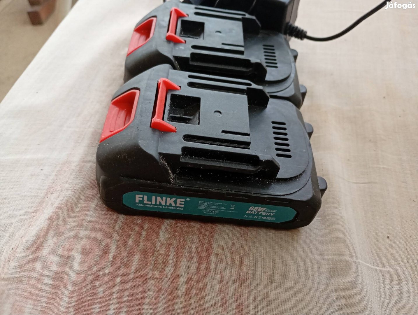 akkumlatoros kézi fűrészhez