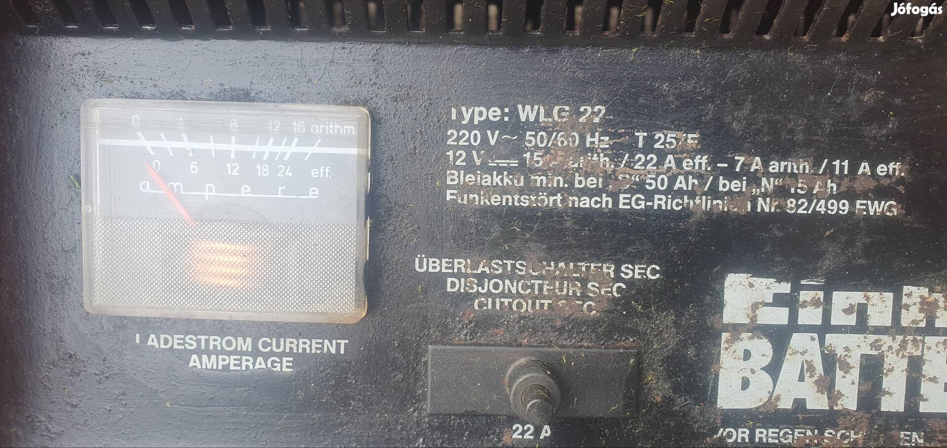 akkumulátor töltő,einhell 22A