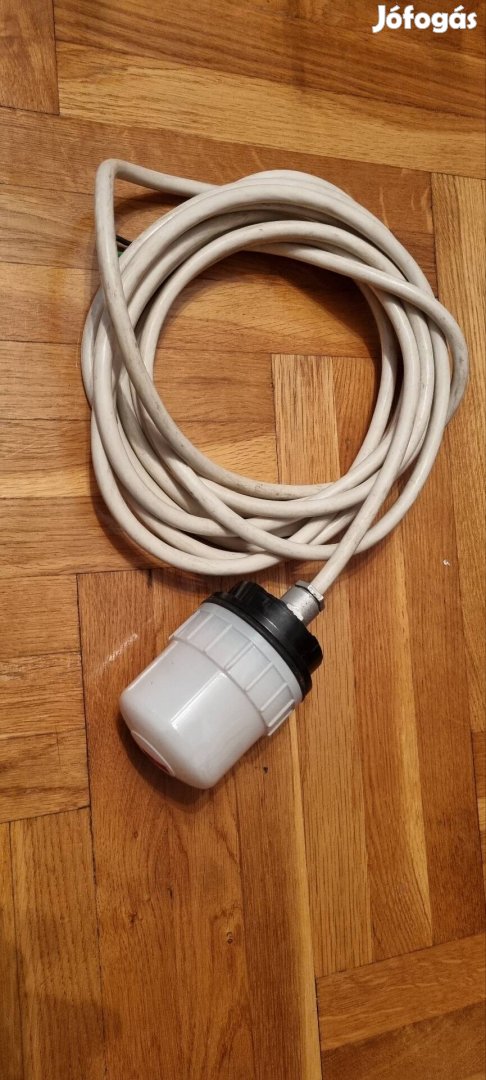 alkonykapcsoló 230V 