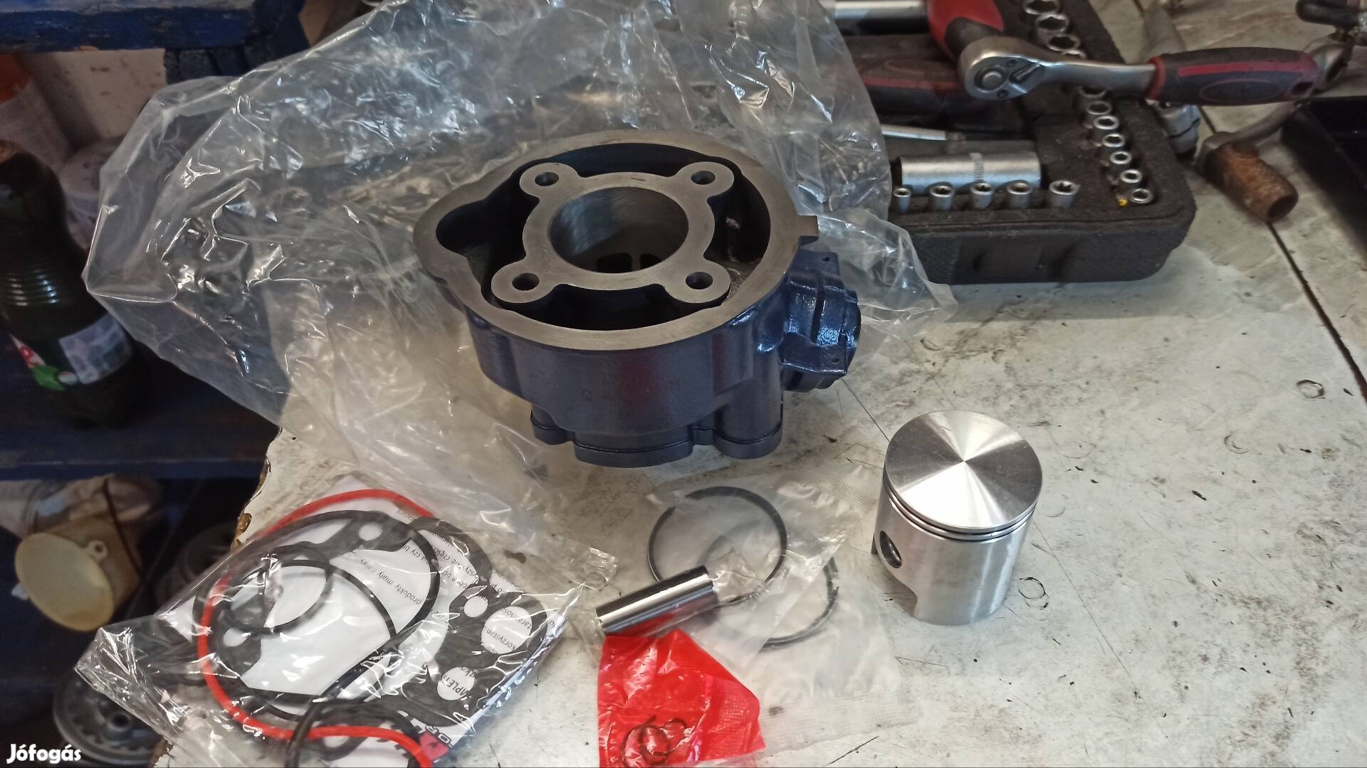 am6 60as hengerszett új