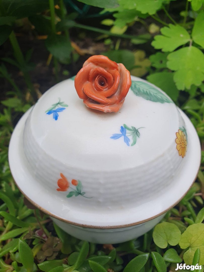 aquincumi,herendi zsolnai porcelán eadó