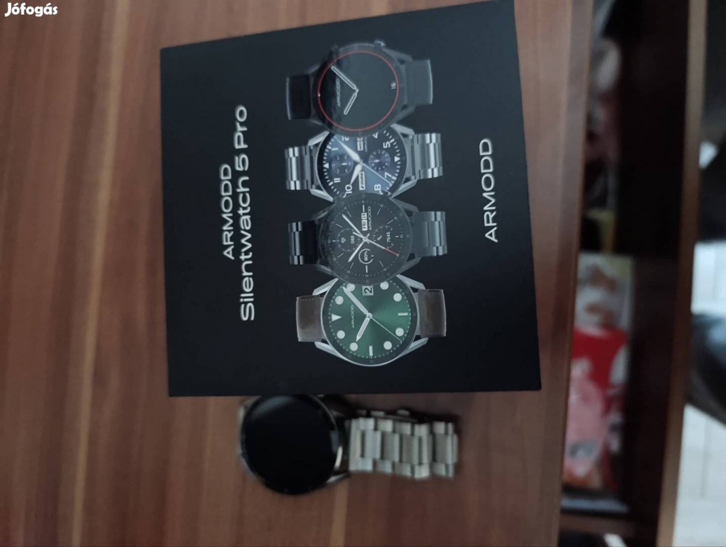 armodd férfi okos óra