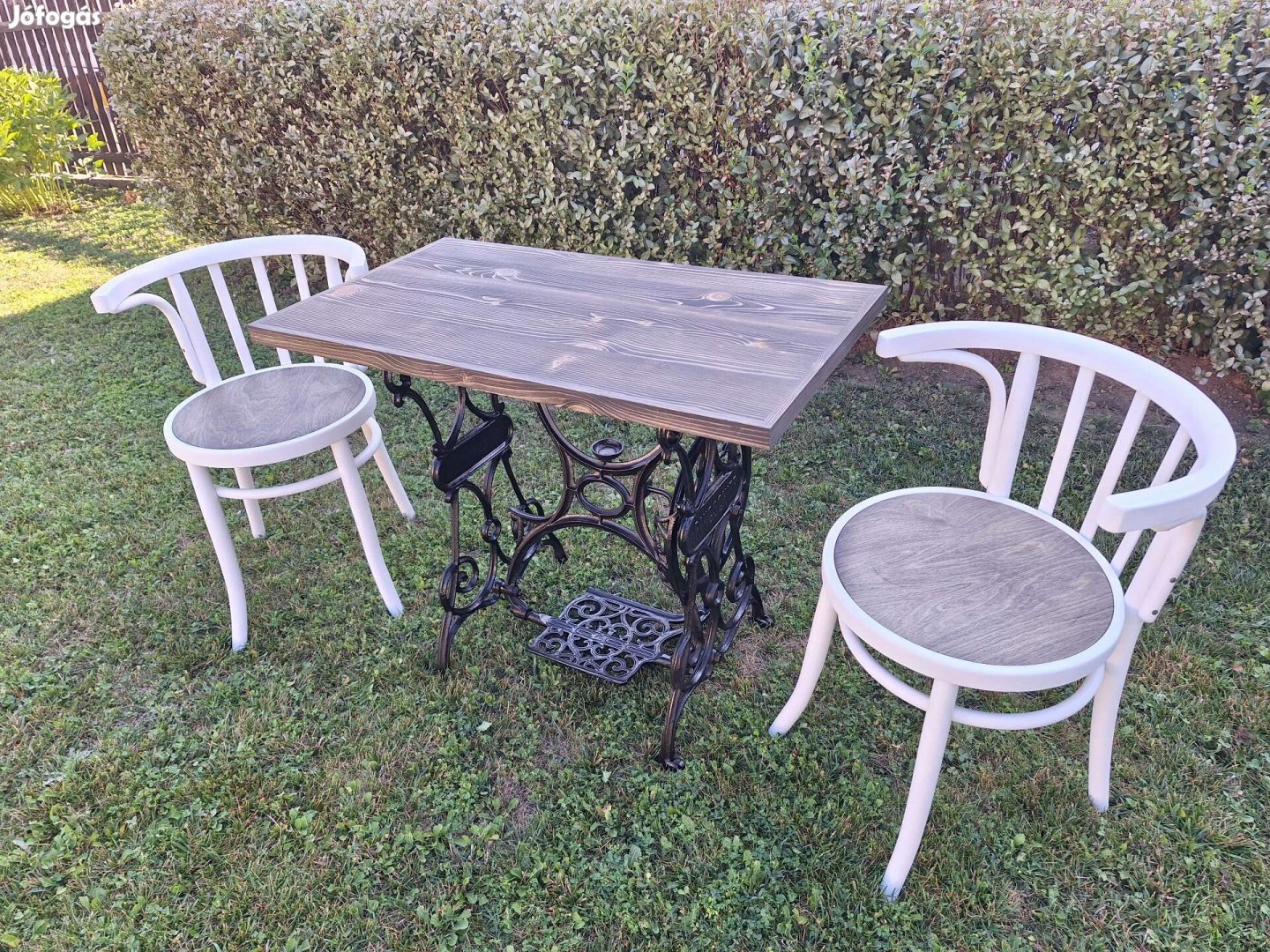 asztal székkel felújitva