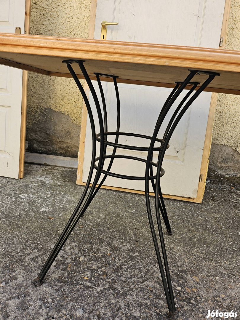 asztalok 7000ft db!!!!!