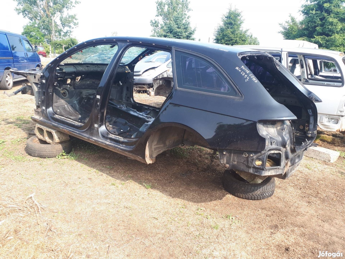 audi a4  b8 kombi  fekete lz9y, üres kasztni 