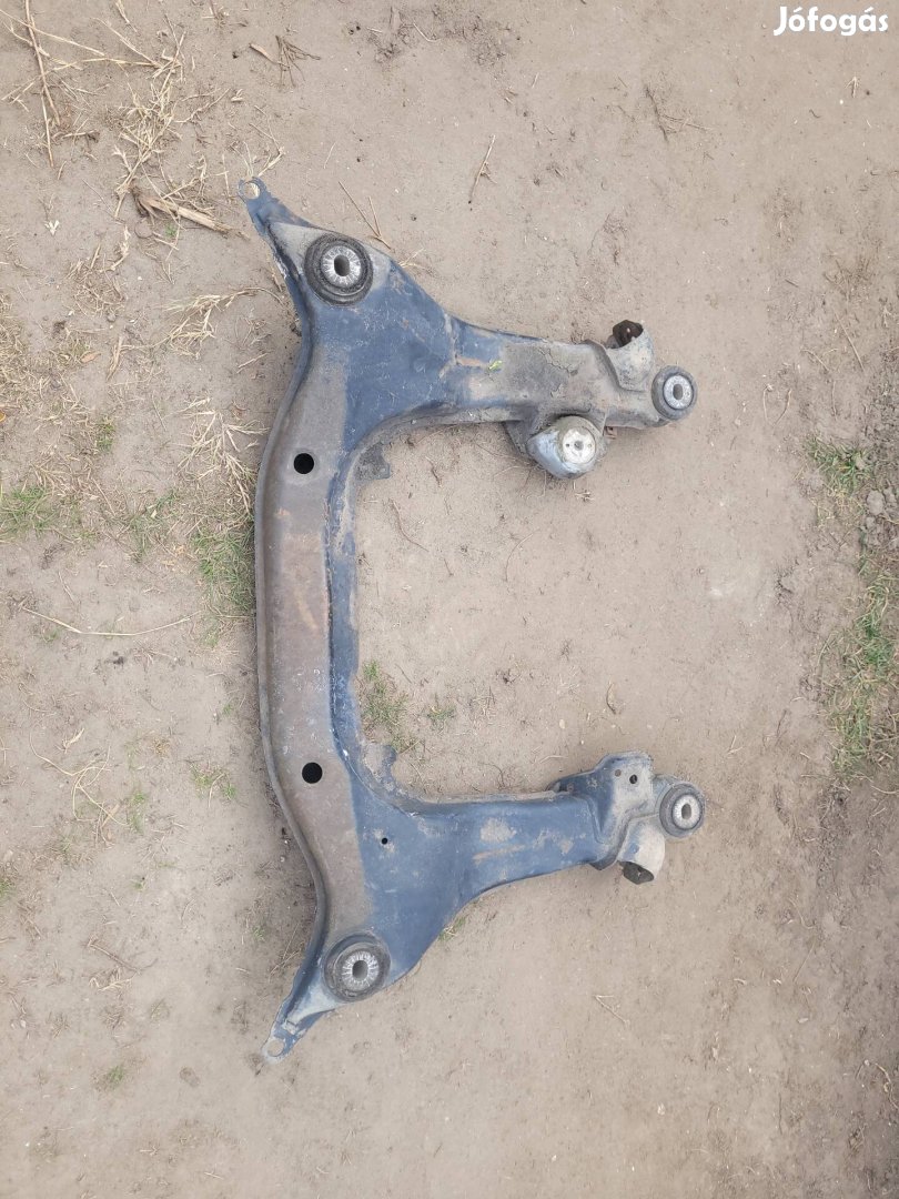 audi a4 motortartó bölcső első híd