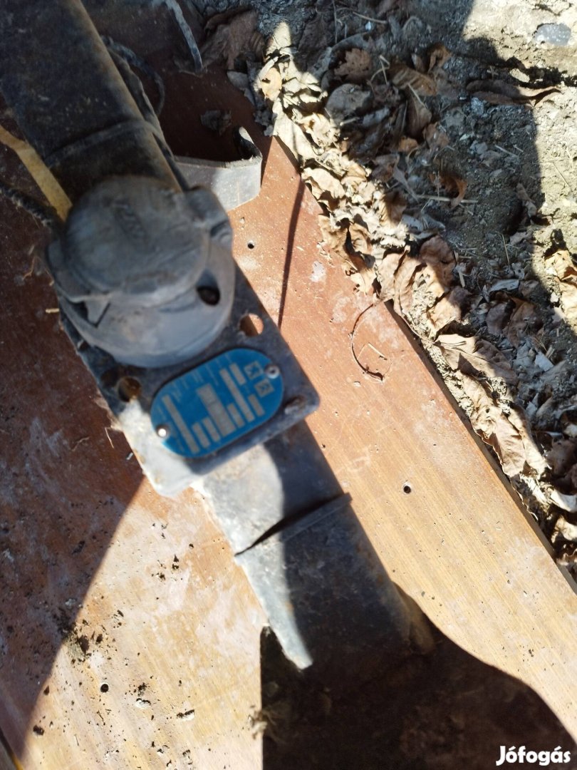 autó alkatrész vonó horog