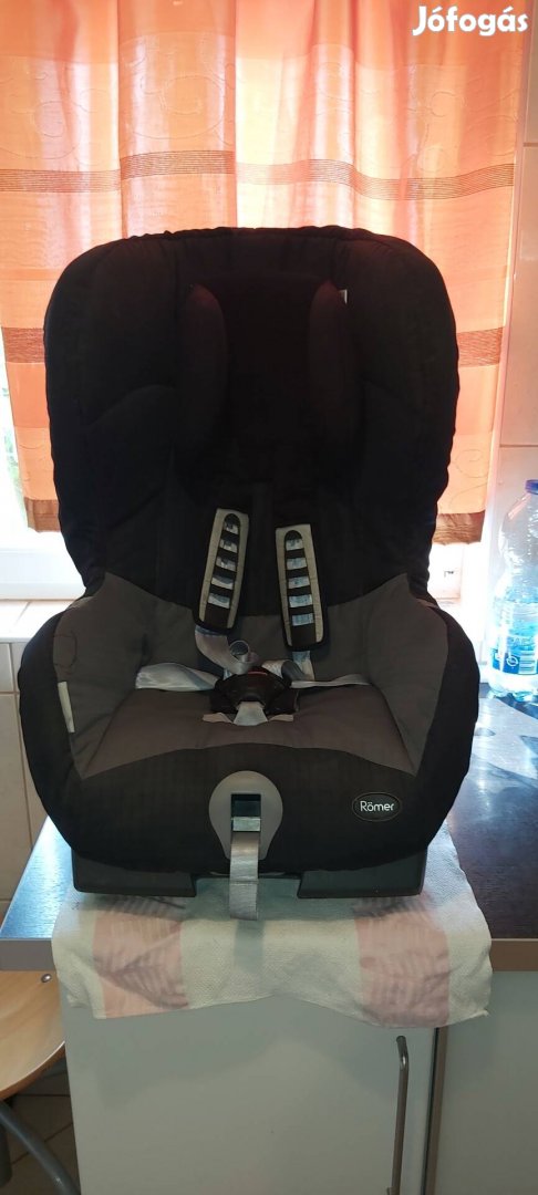 autos gyerekülés 9 -18 kg használható  Römer