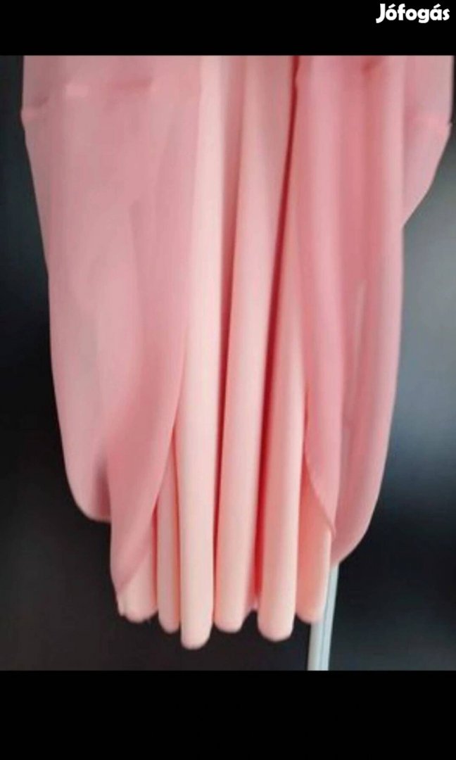 barackvirág színű koszorúslány ruha