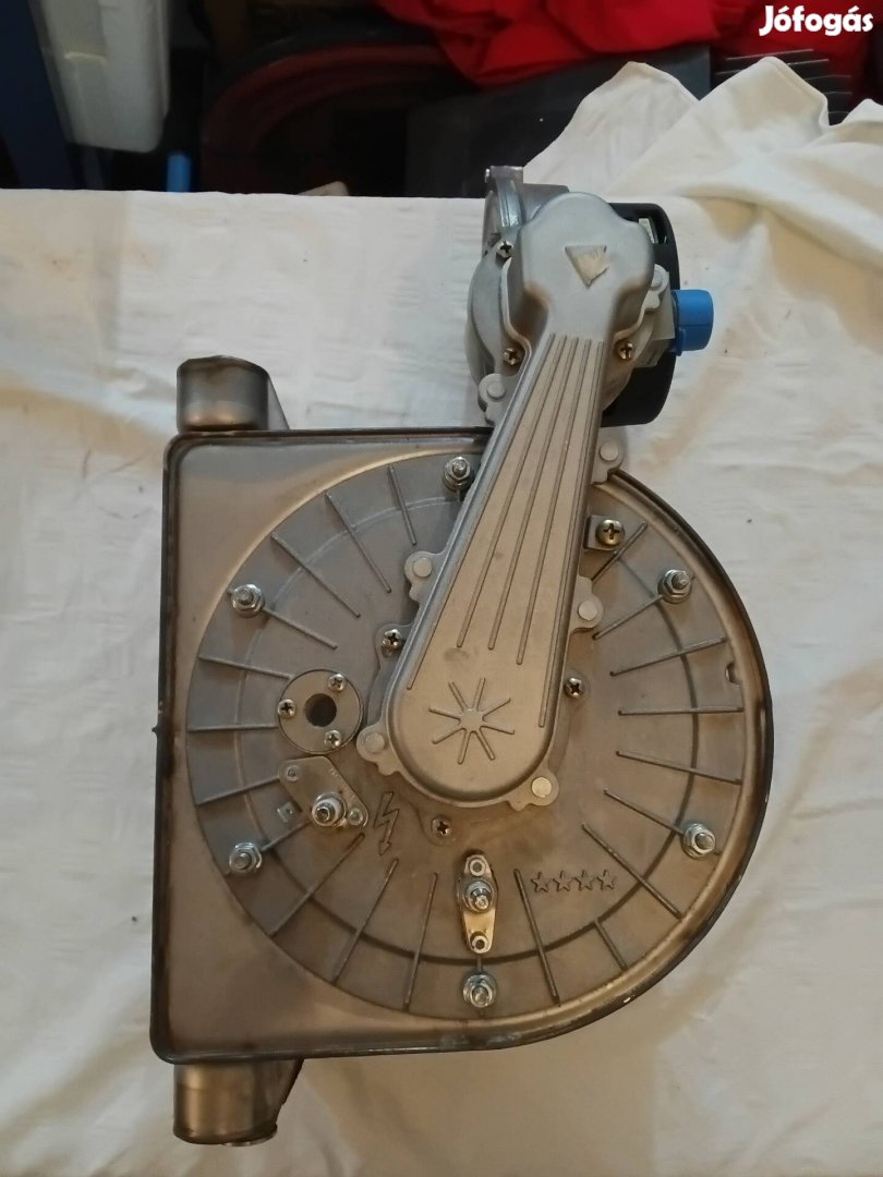 baxi kondenzációs gázkazán égőtér hőcserélő füstgáz