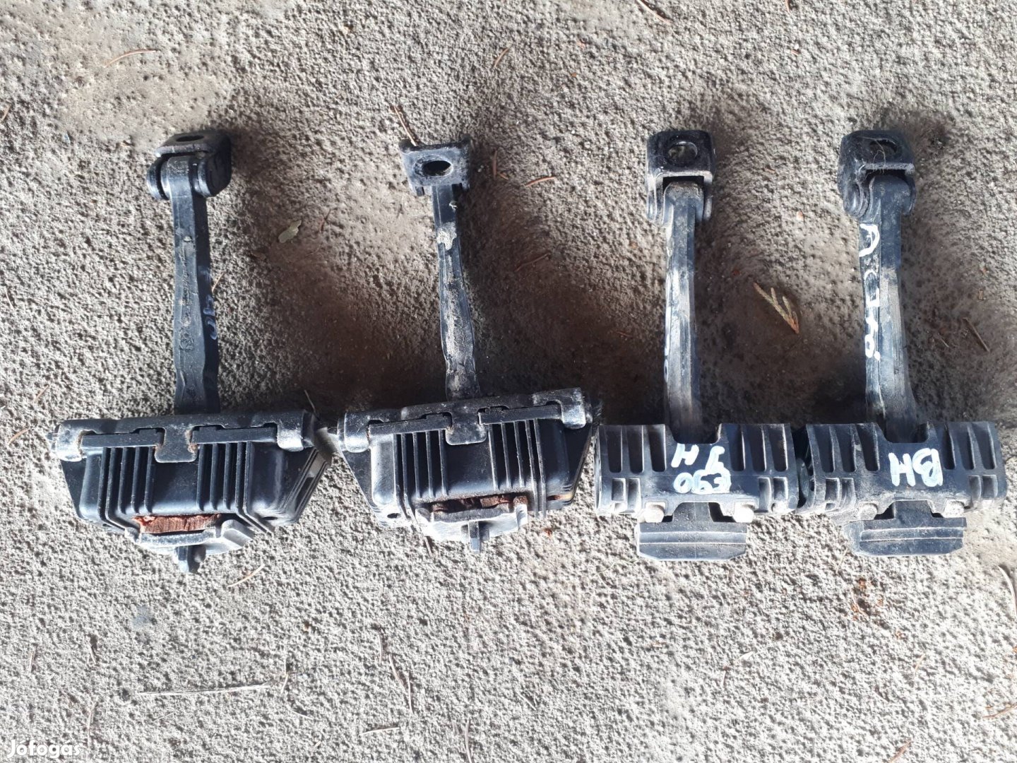 bmw  e90   ajtóhatároló  