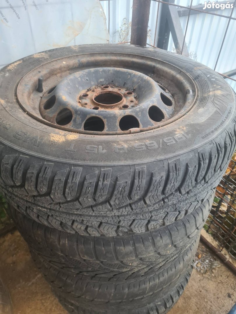 bmw acélfelni téligumival!