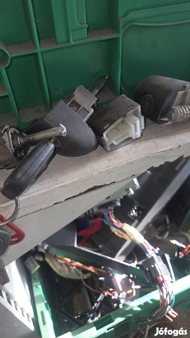 bmw e46 ajto zar kulcsal