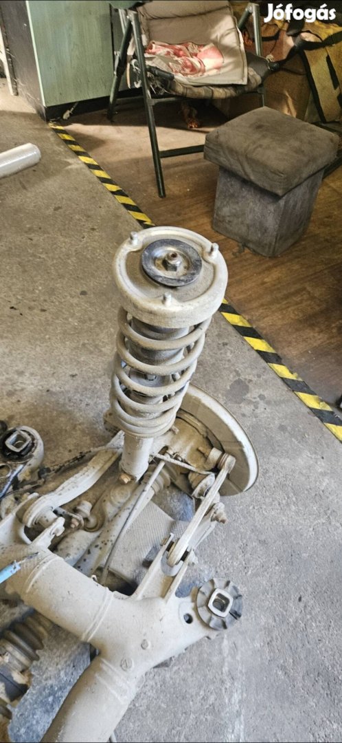 bmw e60 hatso lengescsillapito 