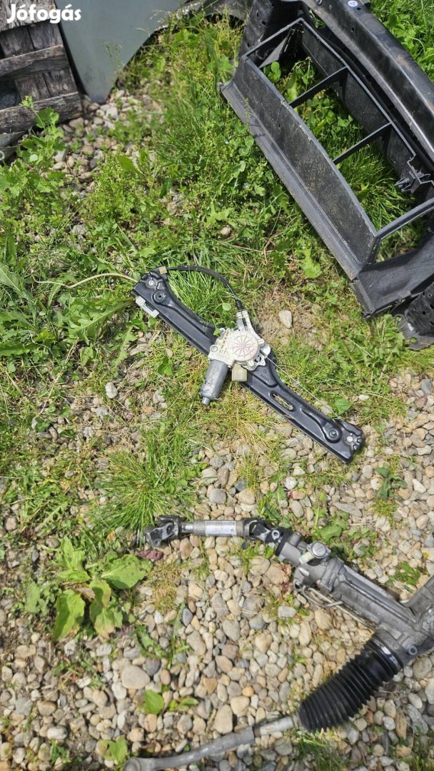 bmw e70 ablakemelo szerkezetek 