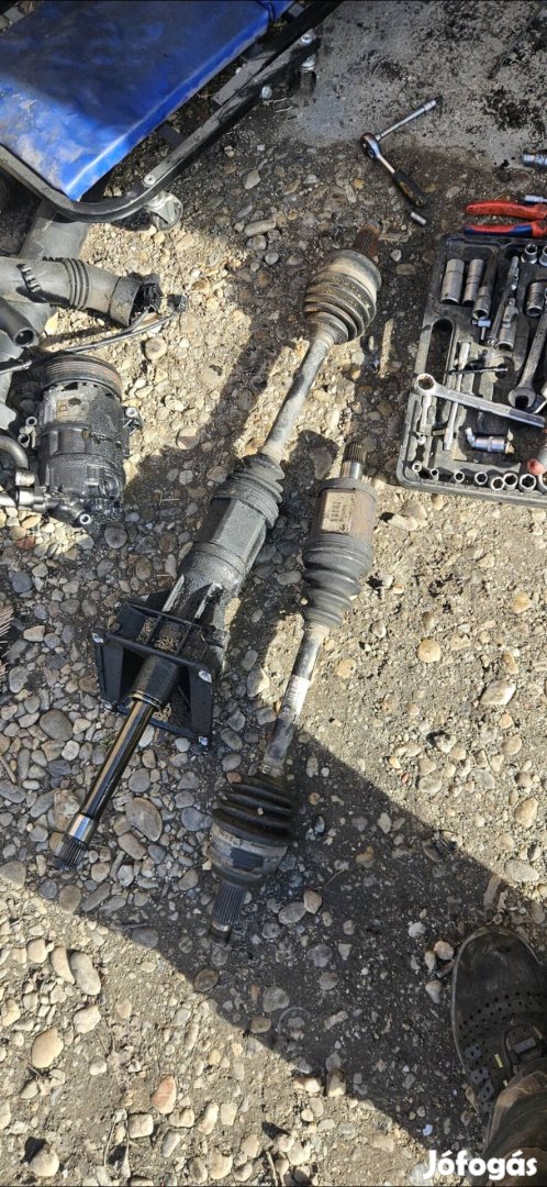 bmw e83 x3 2.0d 150 le feltengelyek