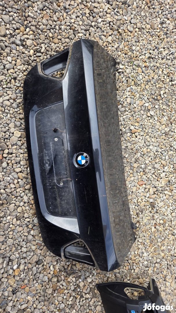 bmw e90 csomagter ajto