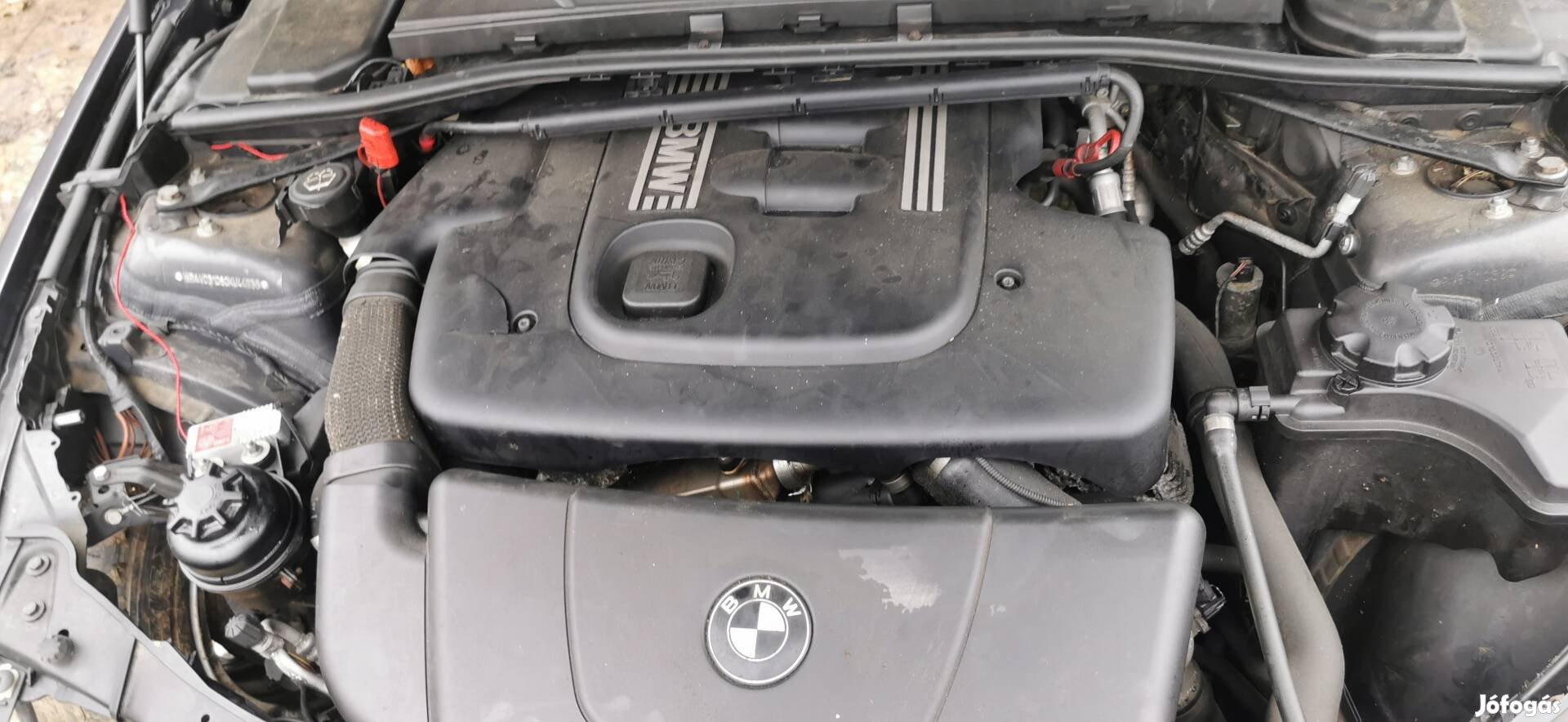 bmw e90 e91 e87 320d 318d motor alkatreszek 