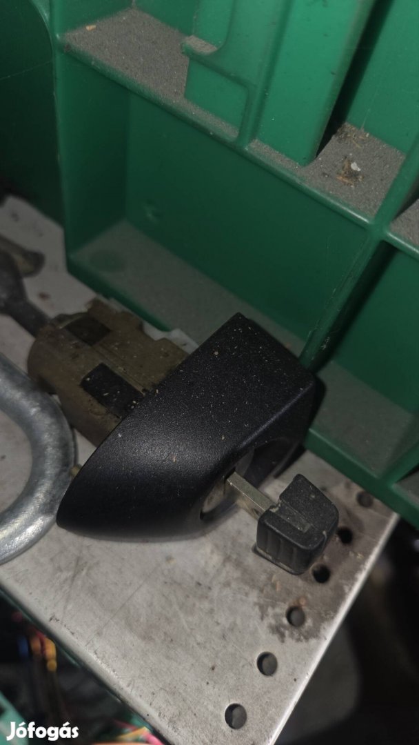 bmw e90 e91 e87 ajto zar kulcsal