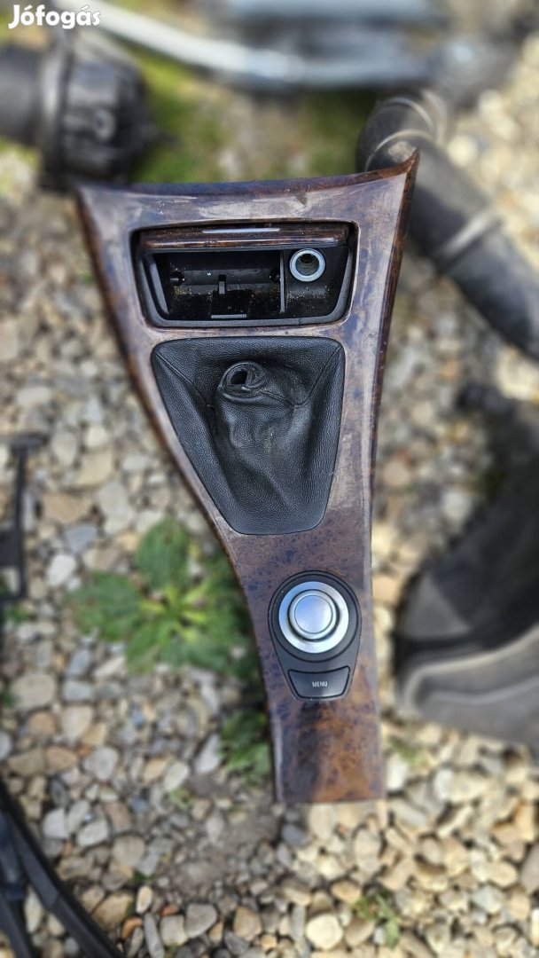 bmw e90 e91 kozepso fa berakas