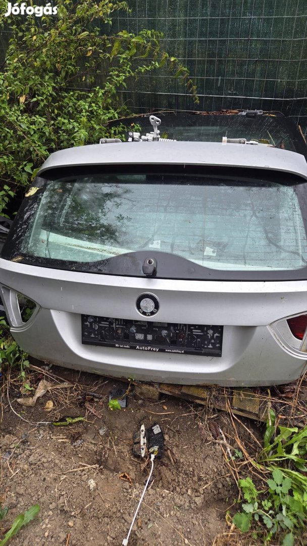 bmw e91 csomagter ajto