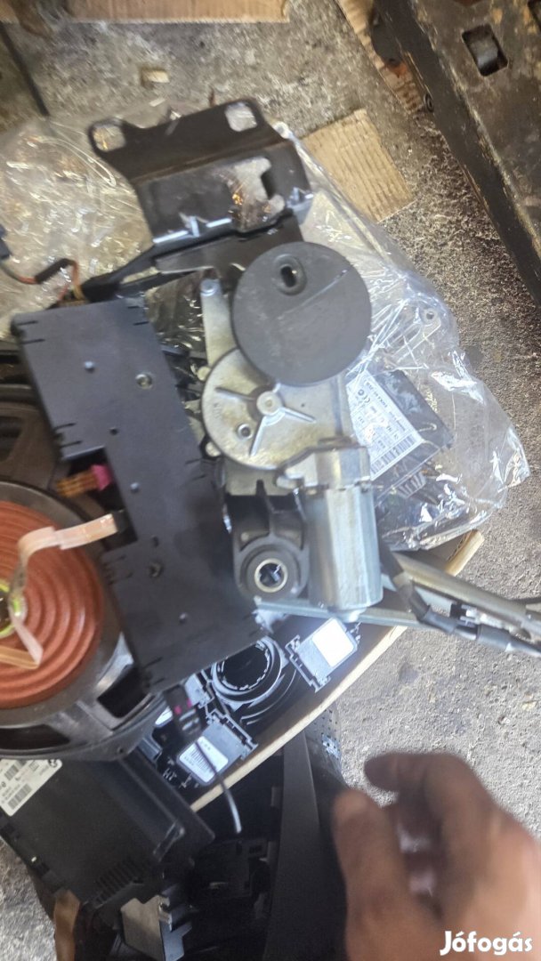 bmw e91 hatso ablaktorlo motor