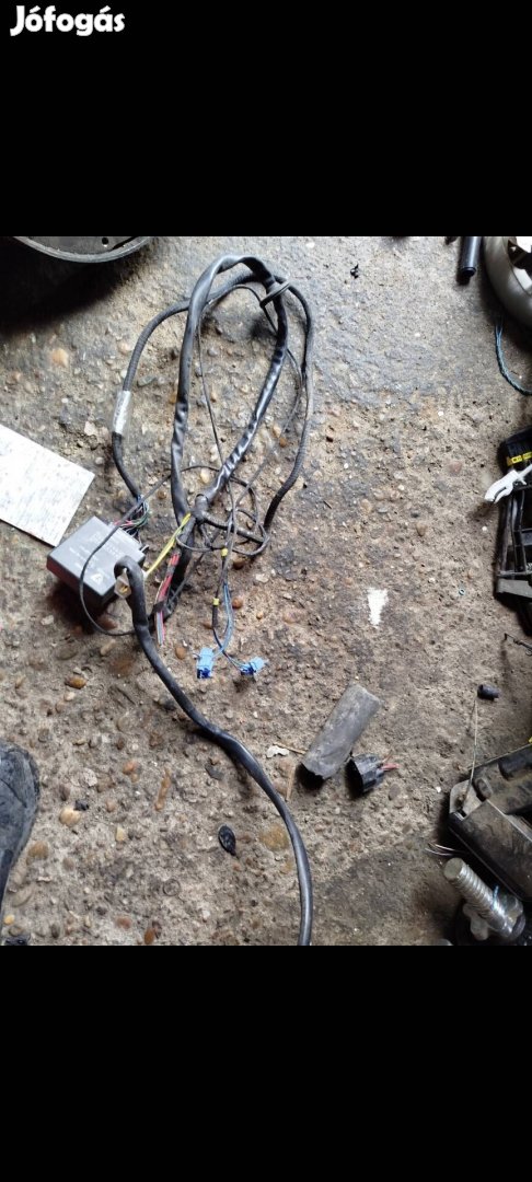 bmw vonóhorog elektronika eladó 