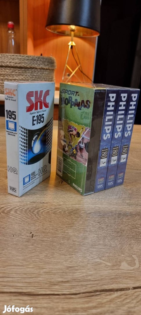 bontatlan új VHS videokazetták Philips 180 és SKC 195