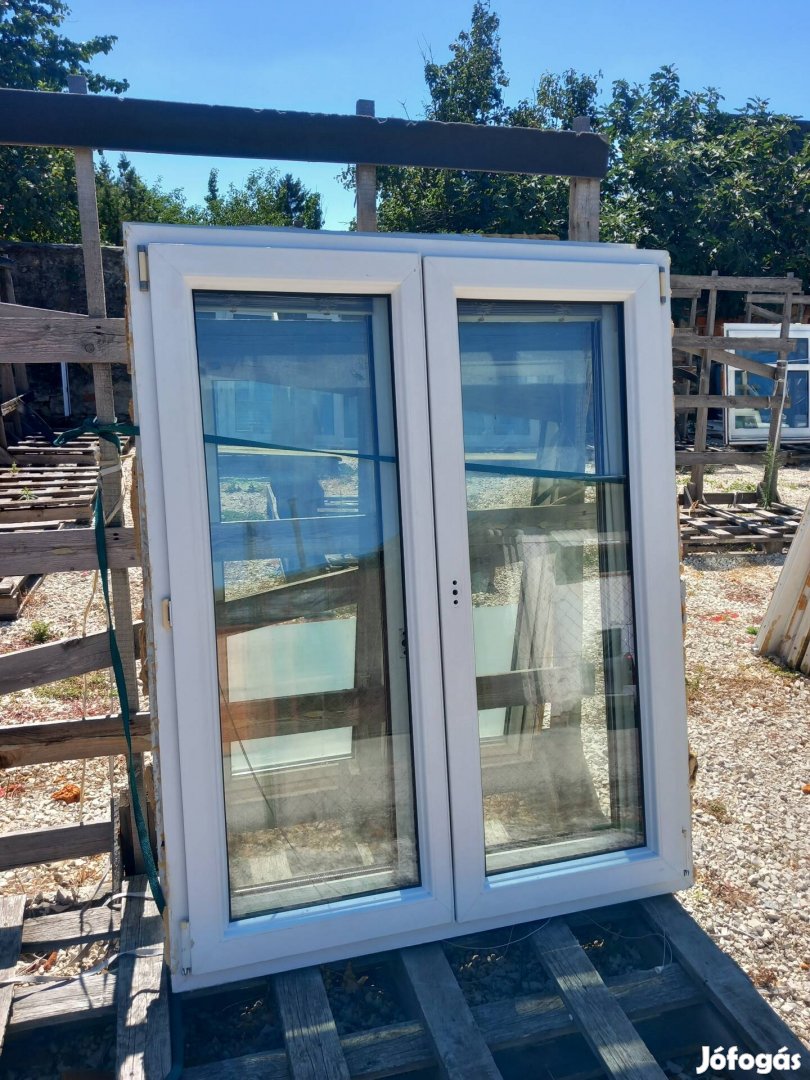 bontott 120x150 cm bukó-nyíló műanyag ablak