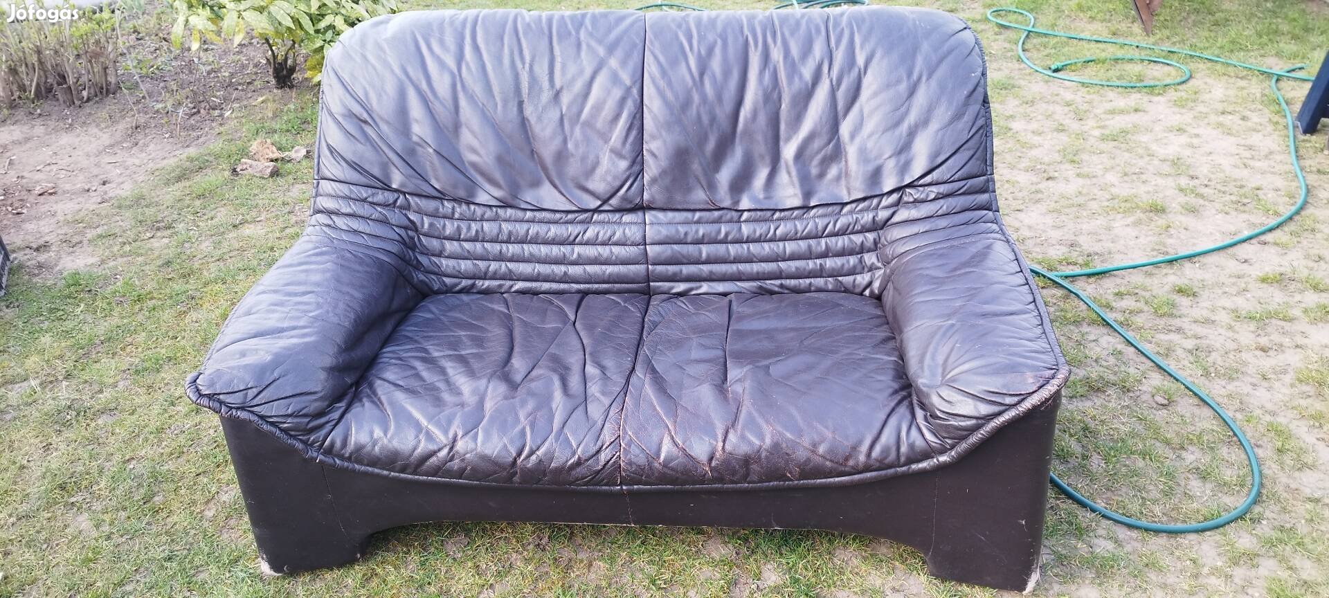 bőr kanapé ingyen elvihető