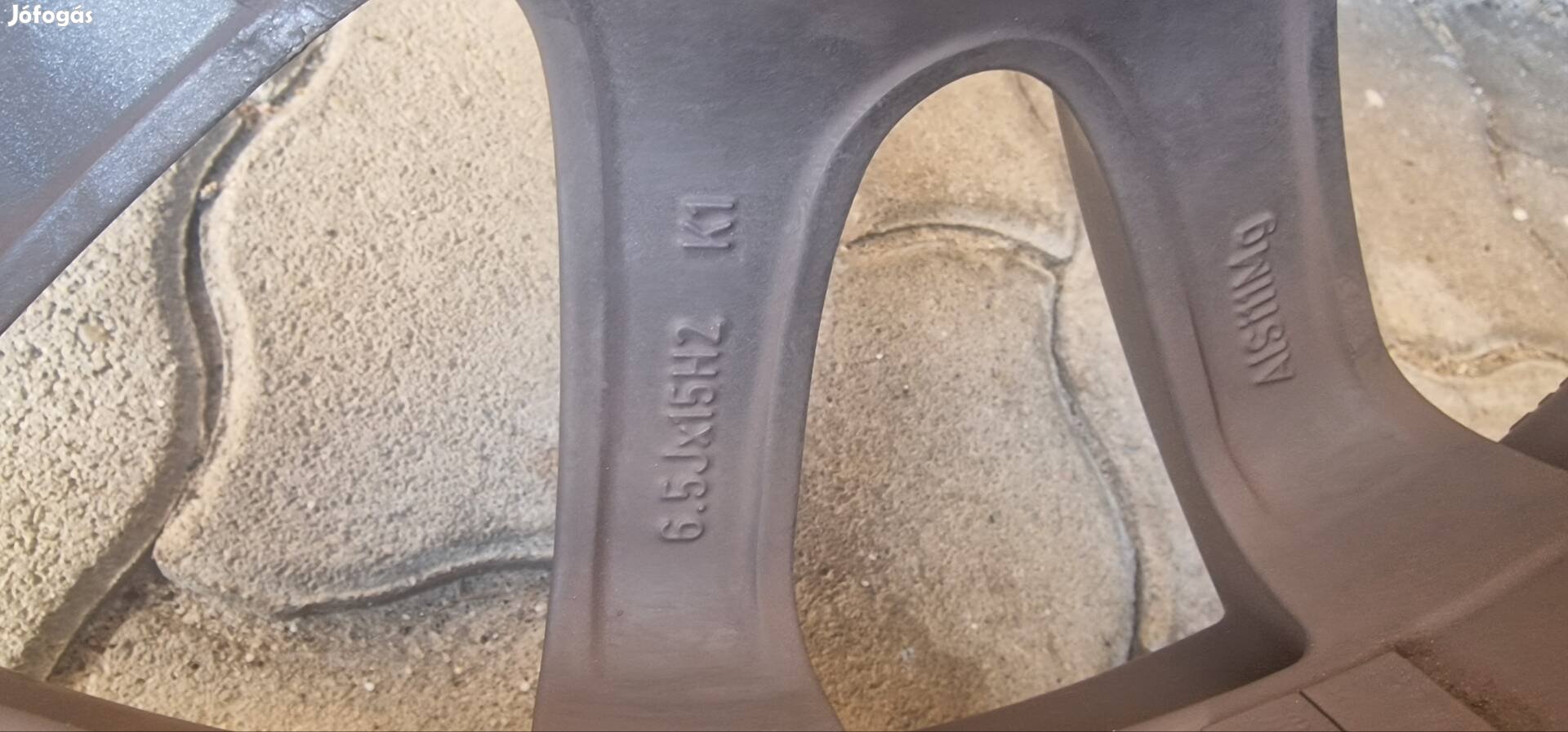 borbet felni teli gumival 