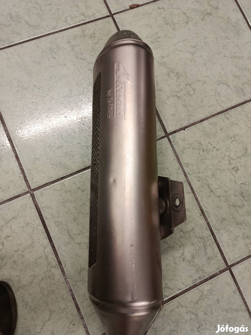 burgman650 kipufogó rendszer