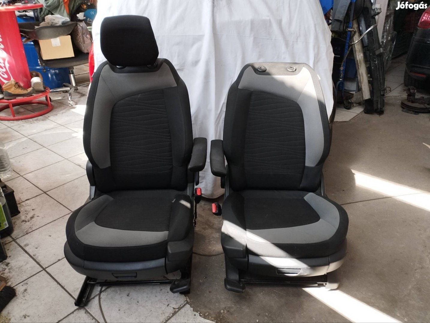 citroen c4 picasso b8 első ülések légzsák nélkül, hibátlan állapotban