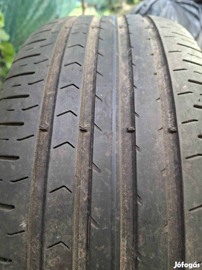 continental nyári gumi 215/55 R17