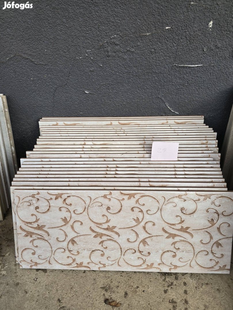 csempe, falburkolat