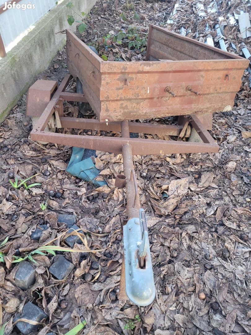 csónak hajó vizi jármű