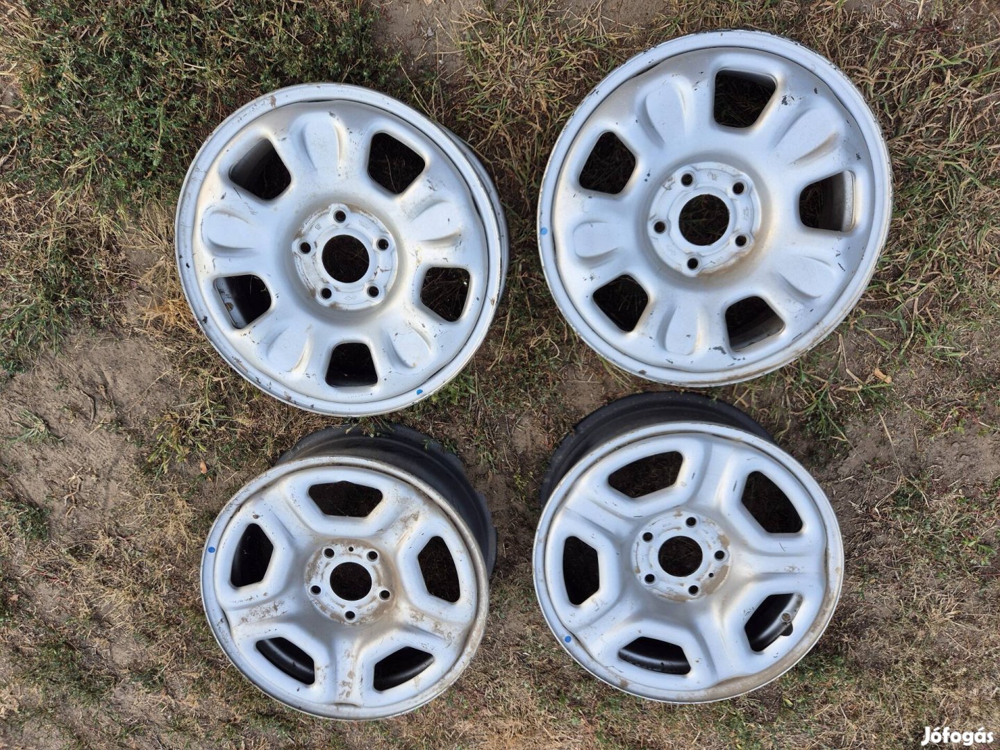 dacua duster felni acelfelni