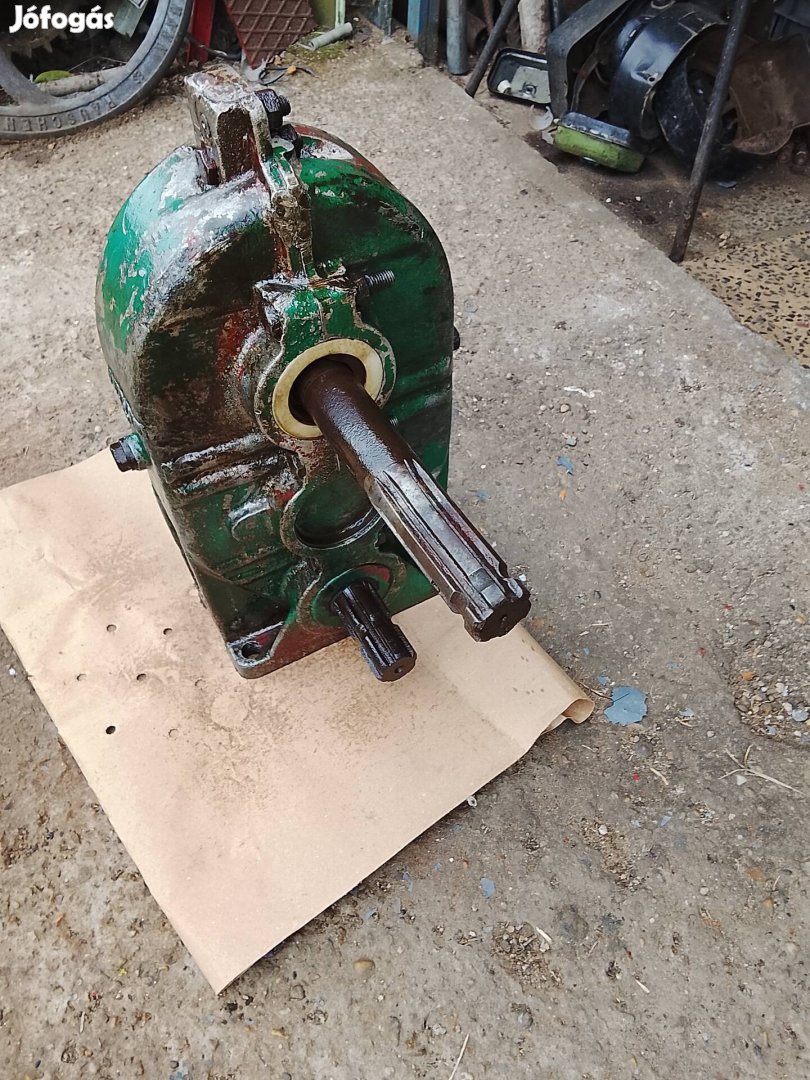 derékszög hajtómű 