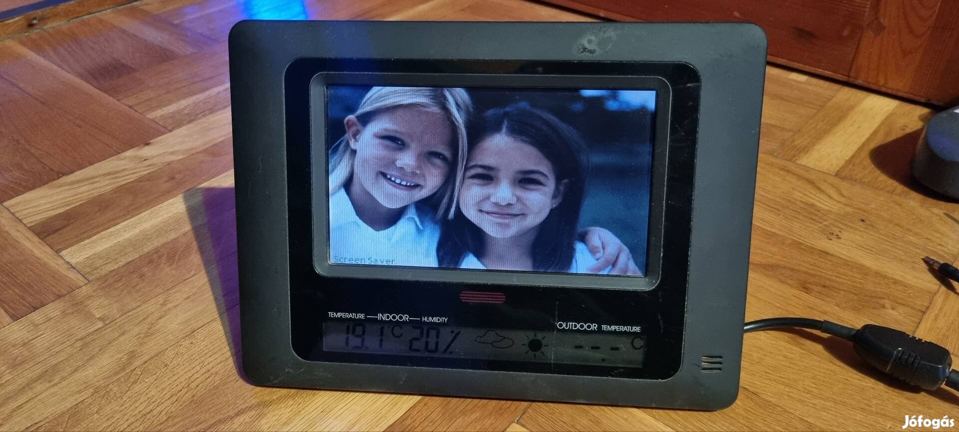 digitális fényképkeret hőmérséklet és páratartalom kijelzővel 