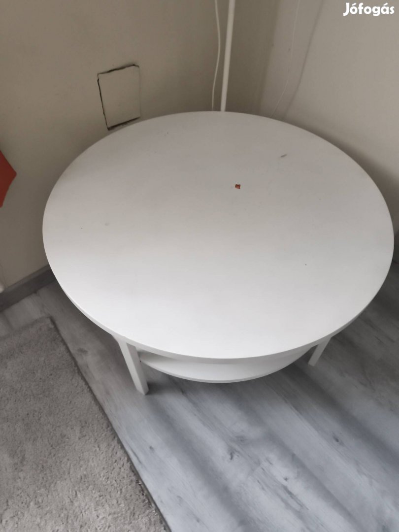 dohányzóaszal feher